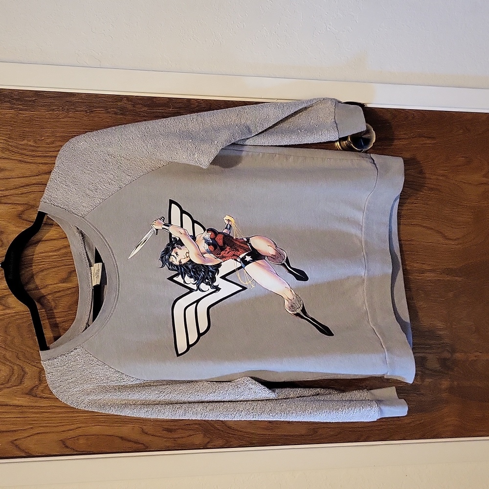 DC wonder woman long sleeve top